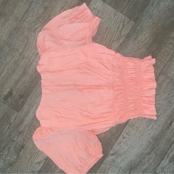 Boutique coral blouse - Picture 3 of 3